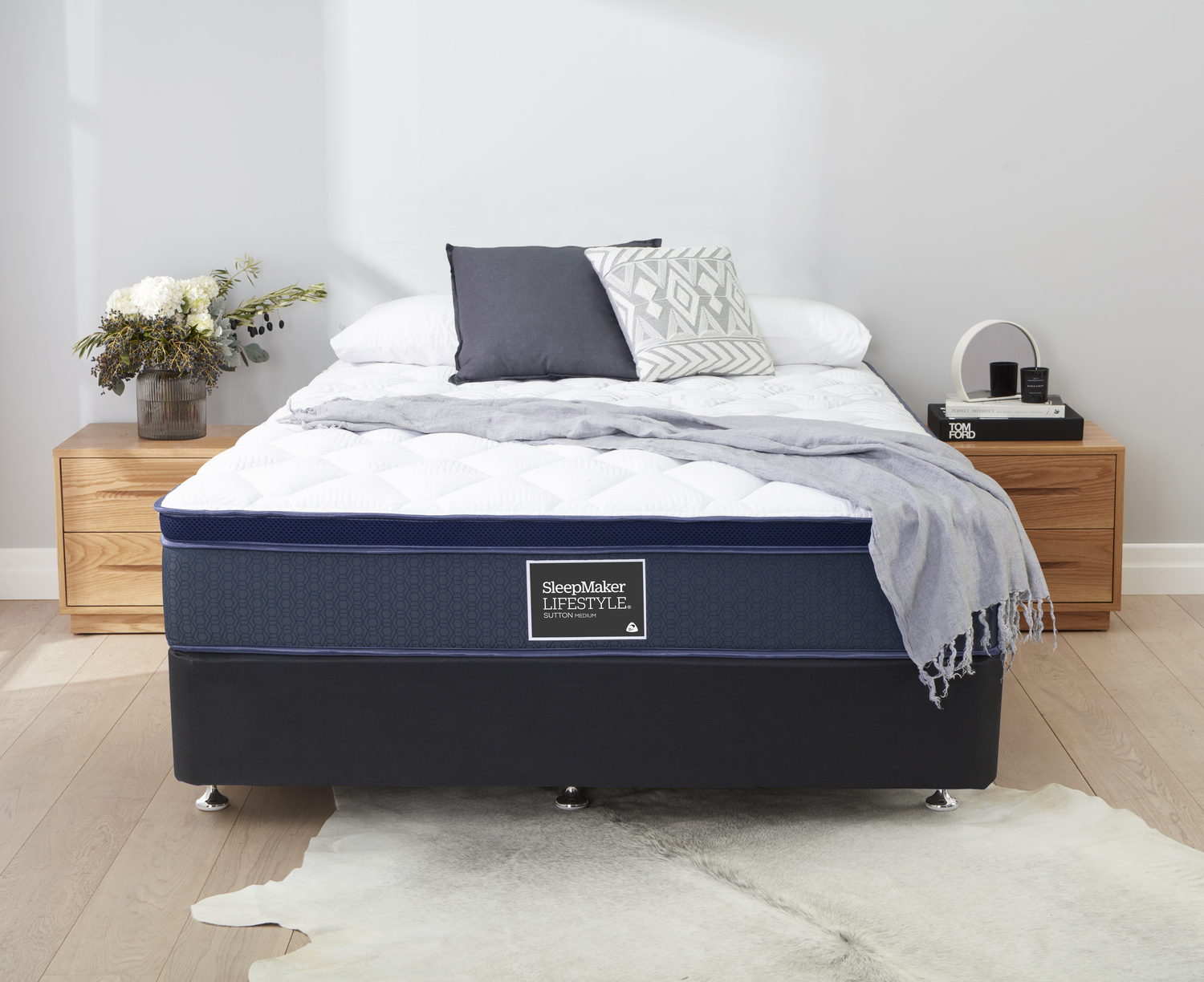 Milton Medium Bed image 2